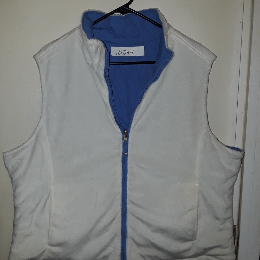 Reversible vest - Picture 4 of 6